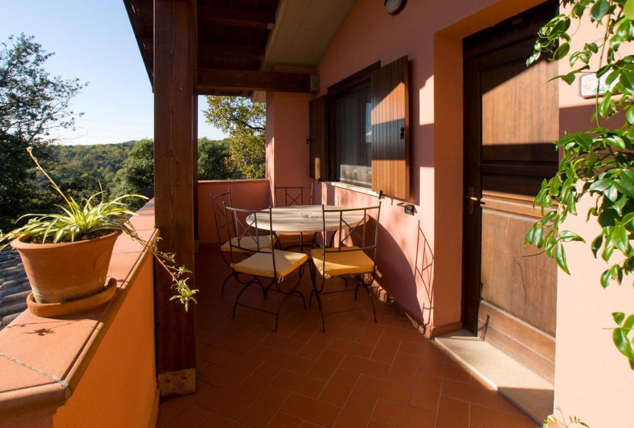 Agriturismo Poggio Corbello La Pesta Exterior foto